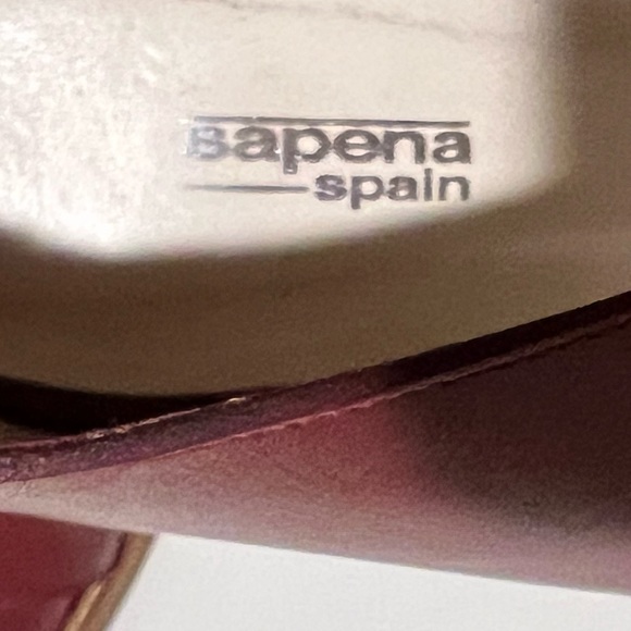 Sapena Spain Burgundy Leather Heels - Picture 6 of 6